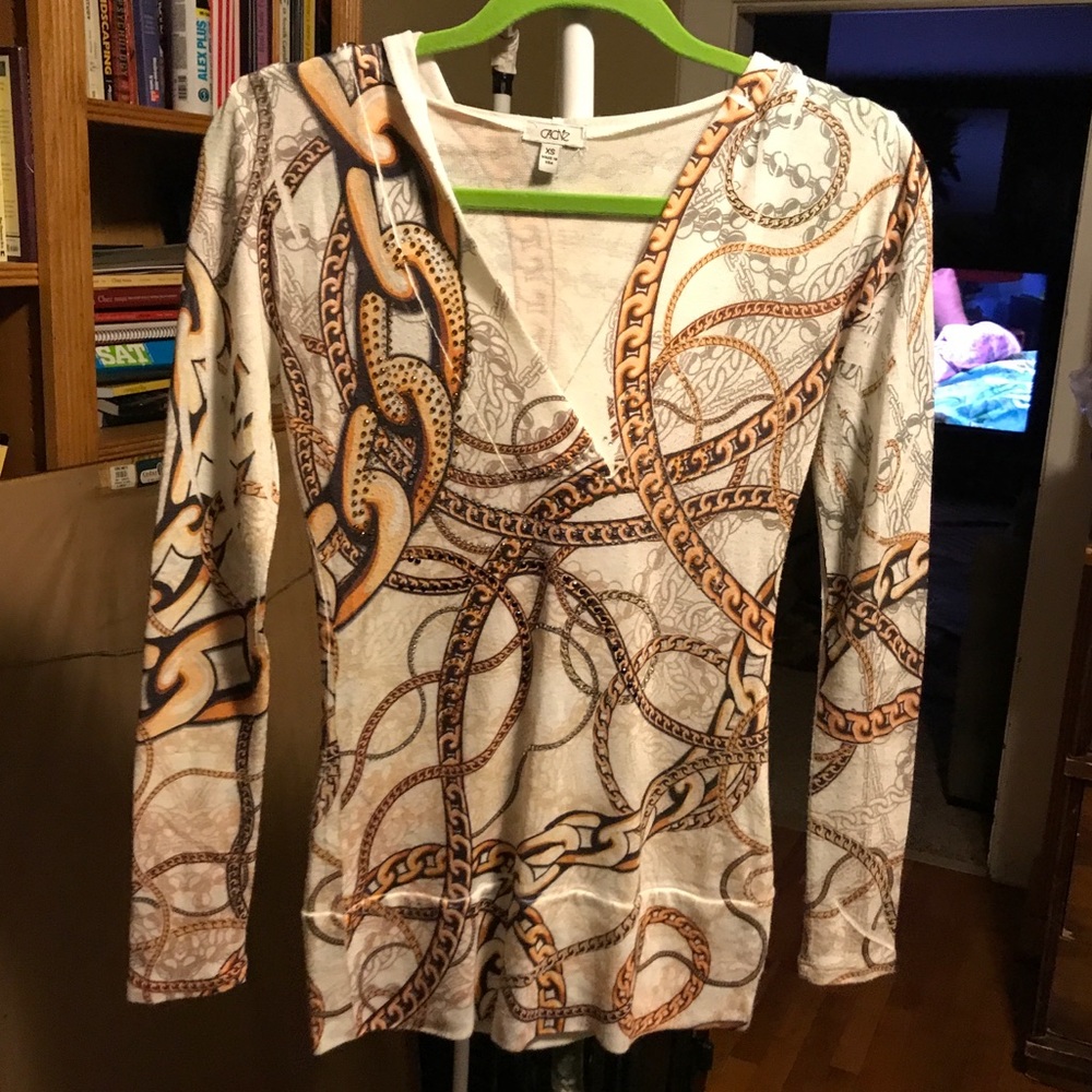 caché blouse with hood